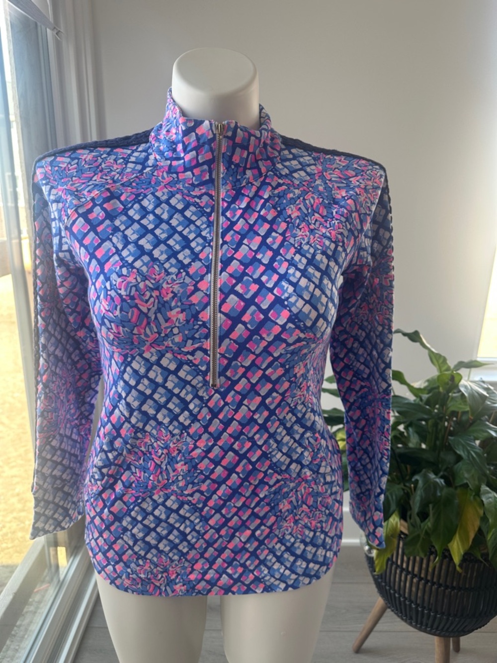 Lilly Pulitzer Skipper Popover Royal Purple Pop Up Toe In Pineapple Print size S